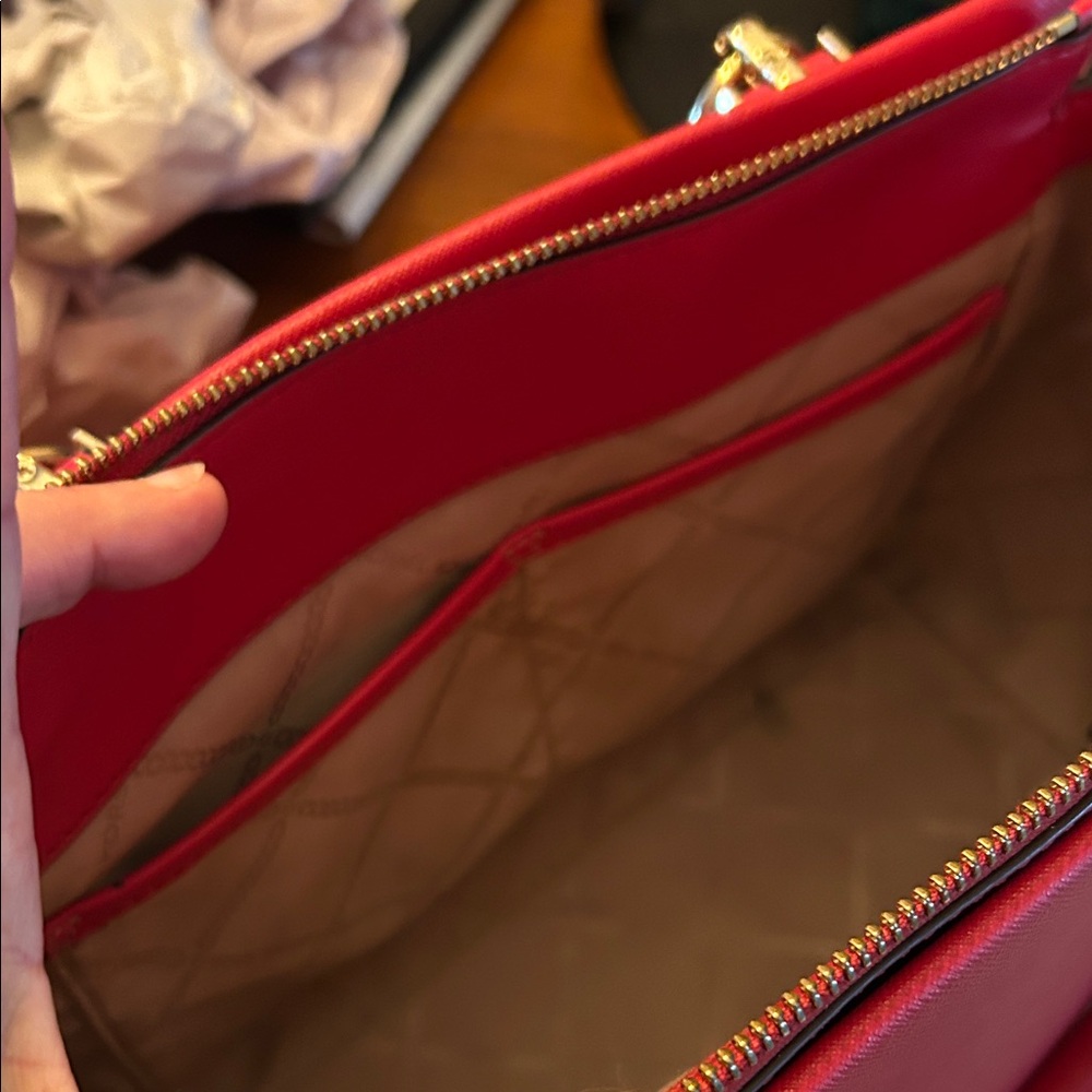 Michael Kors MARILYN Red Saffiano leather Satchel - Picture 7 of 10